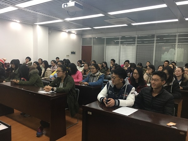 法女性自慰
回访母校动员会5.JPG